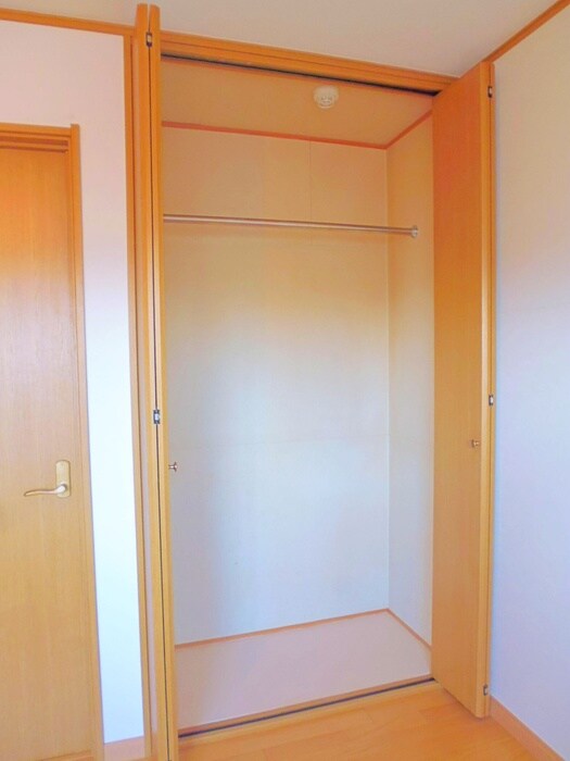 物件内観写真12　(収納)