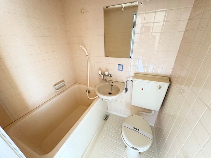 物件内観写真12　(バス／シャワールーム等)