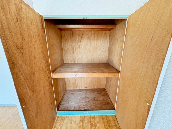 物件内観写真13　(収納)