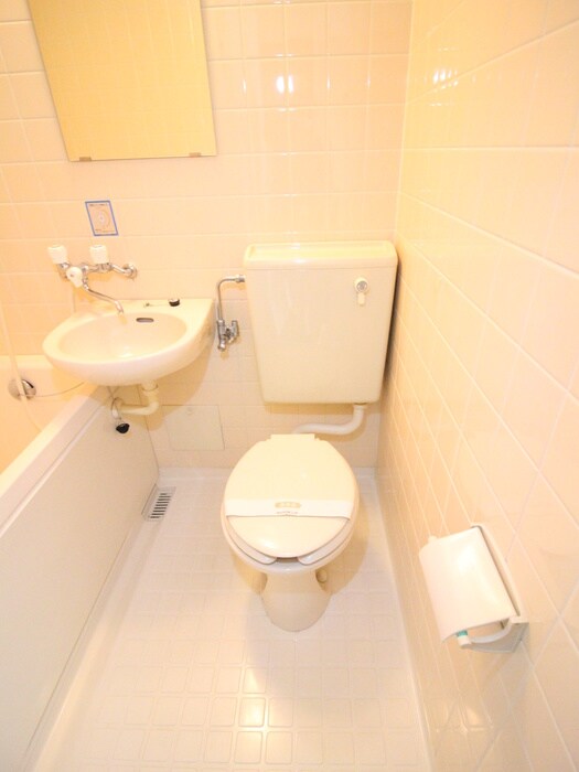 物件内観写真14　(トイレ)