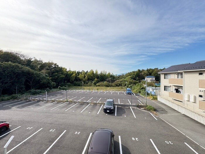 物件内観写真15　(室内からの展望)