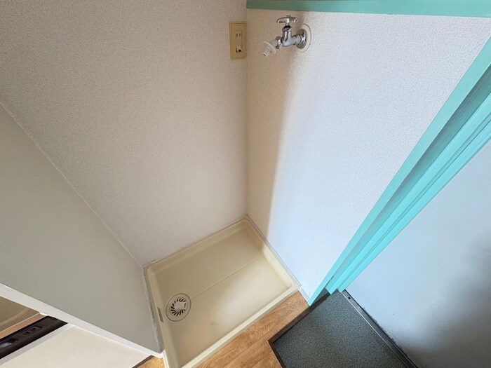 物件内観写真18　(洗濯機置場)