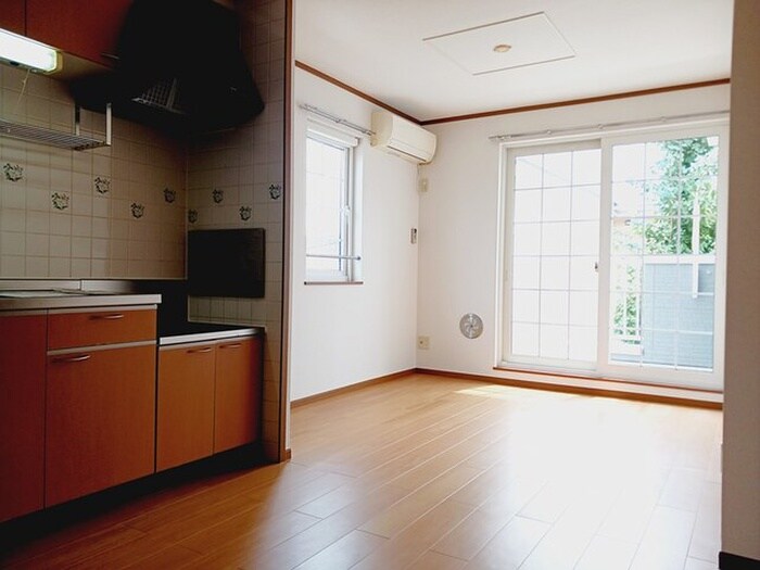 物件内観写真2　(内観写真)