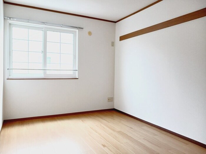 物件内観写真5　(室内からの展望)