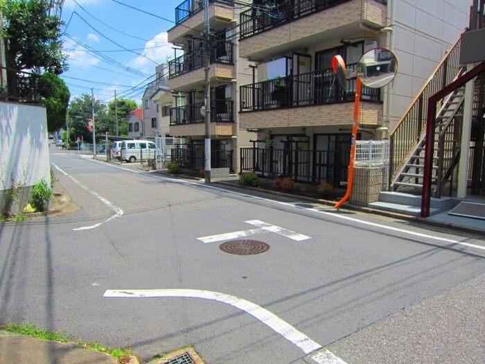 物件外観写真3　(周辺環境)