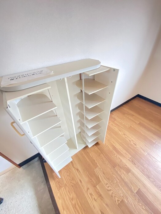 物件内観写真8　(靴箱)