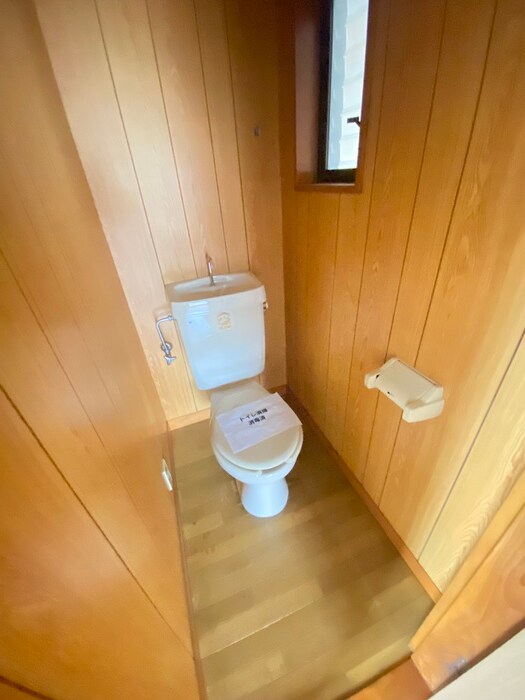物件内観写真9　(トイレ)