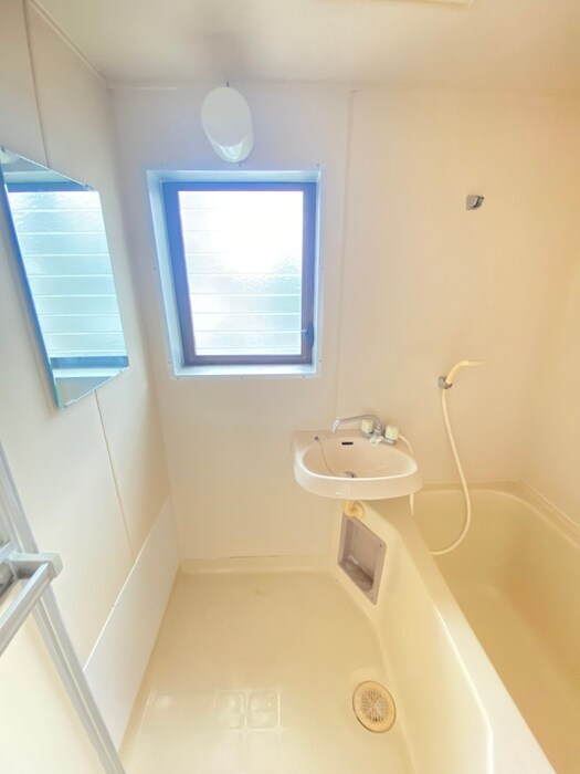 物件内観写真10　(洗面)