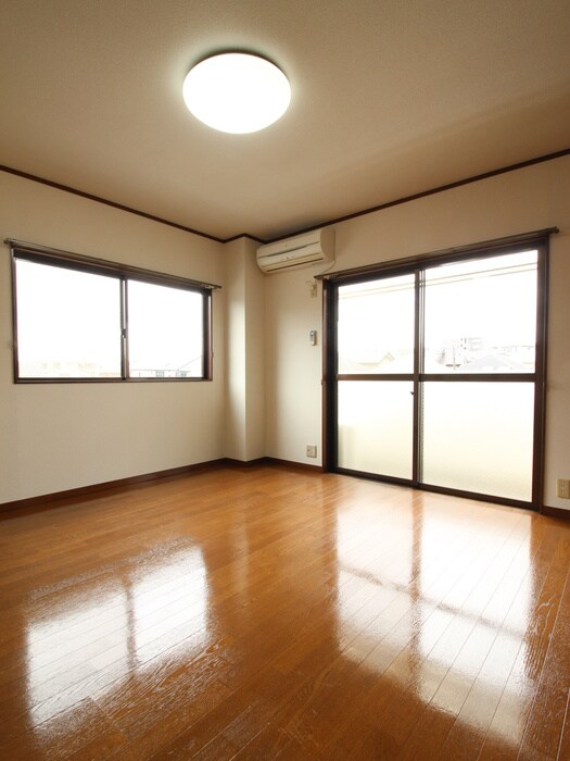 物件内観写真5　(居室)