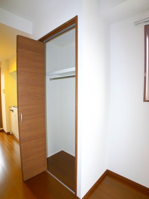 物件内観写真12　(収納)