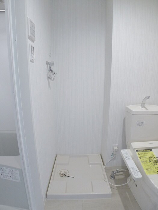 物件内観写真13　(洗濯機置場)