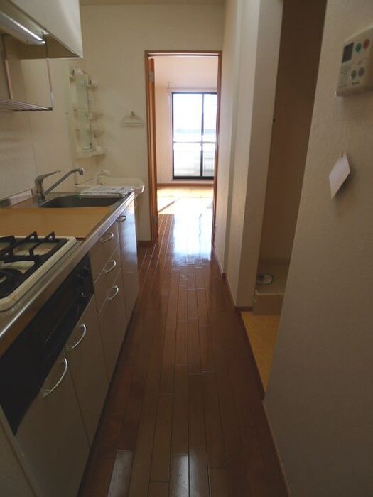 物件内観写真14　(廊下)