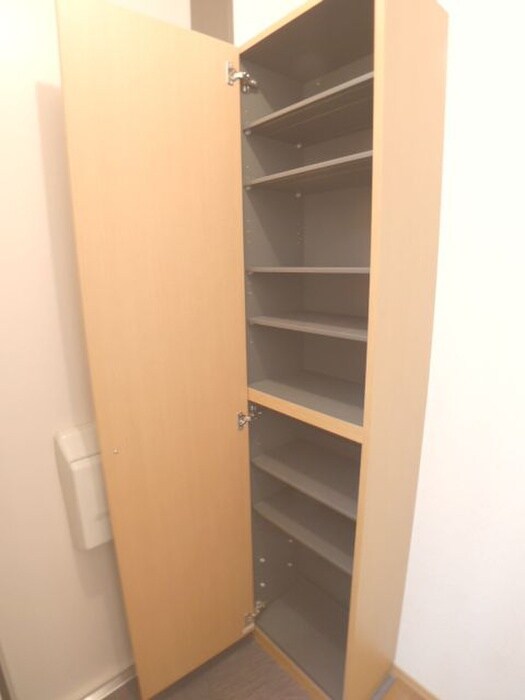 物件内観写真18　(靴箱)