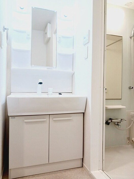 物件内観写真7　(洗面)