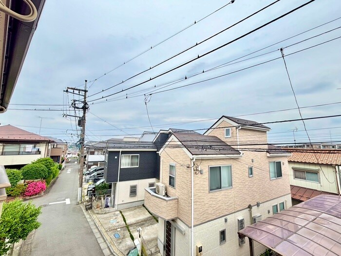 物件内観写真14　(室内からの展望)