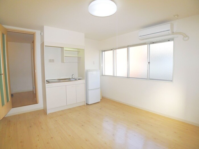 物件内観写真10　(居室)