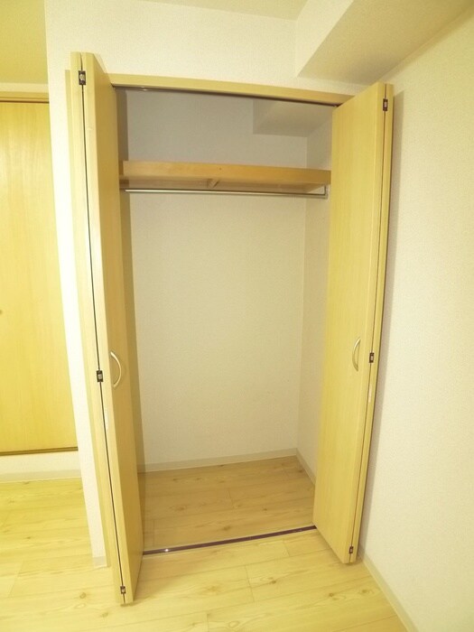 物件内観写真12　(収納)