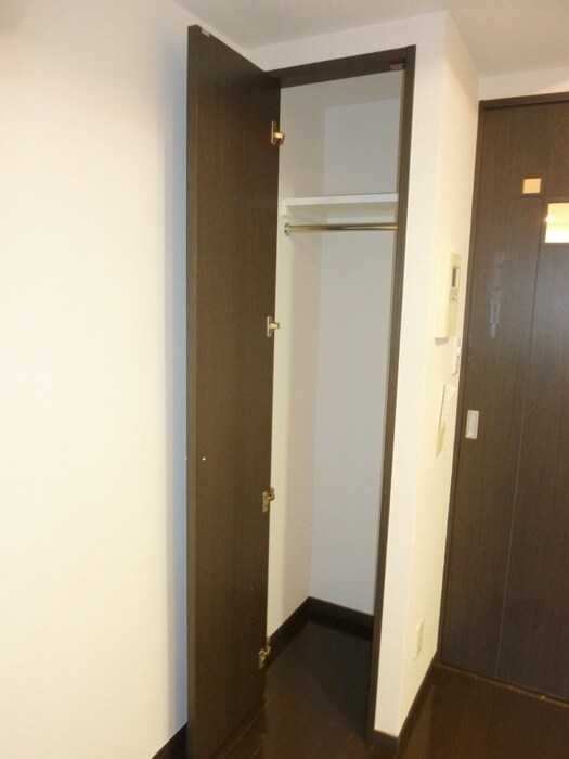 物件内観写真10　(収納)