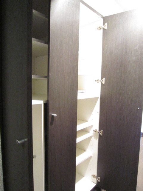 物件内観写真14　(靴箱)
