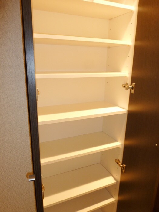 物件内観写真17　(収納)