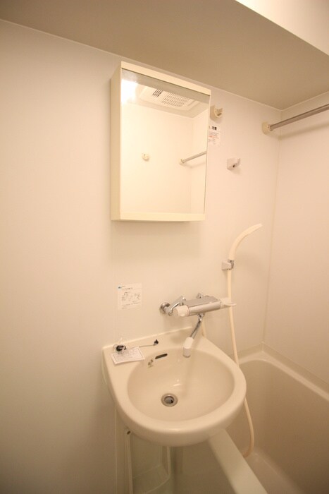 物件内観写真18　(洗面)