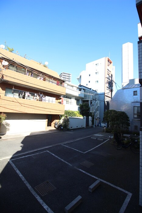 物件内観写真22　(室内からの展望)