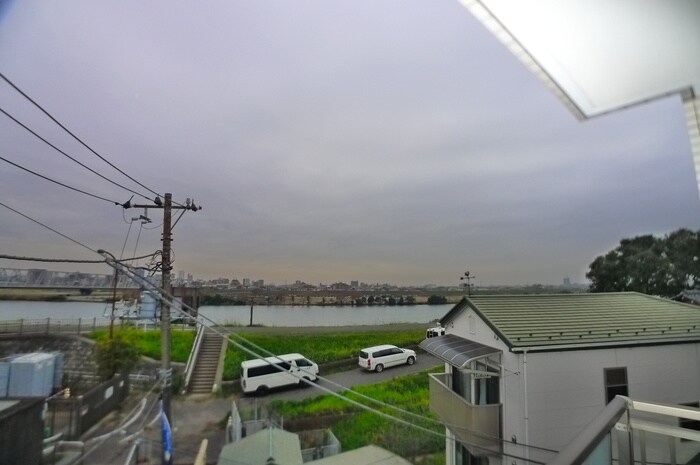 物件内観写真9　(室内からの展望)