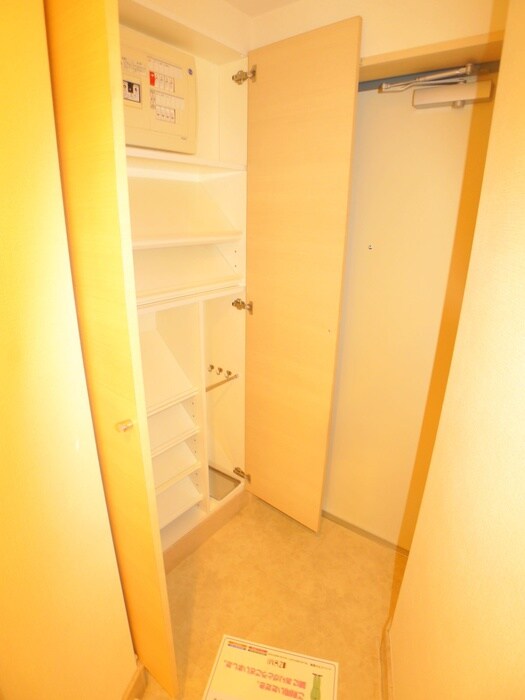 物件内観写真9　(靴箱)