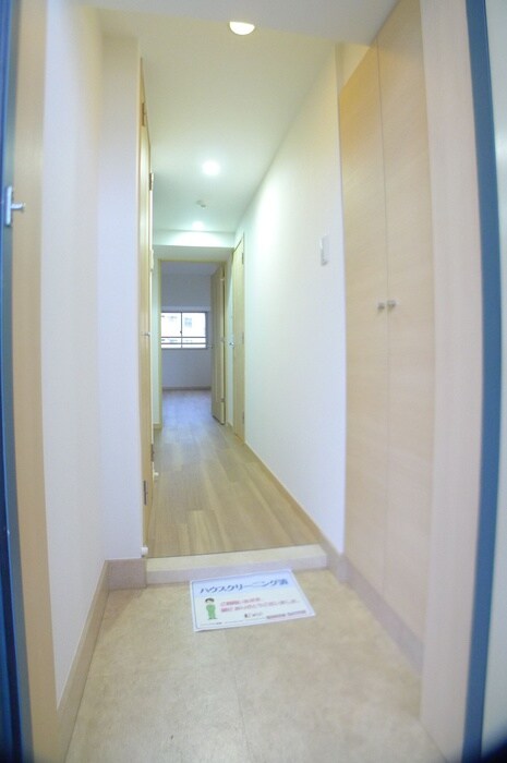 物件内観写真14　(玄関)