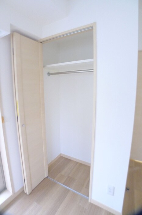 物件内観写真16　(収納)