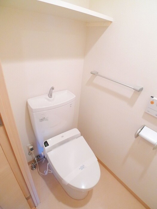 物件内観写真16　(トイレ)