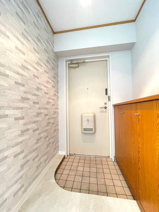 物件内観写真19　(玄関)