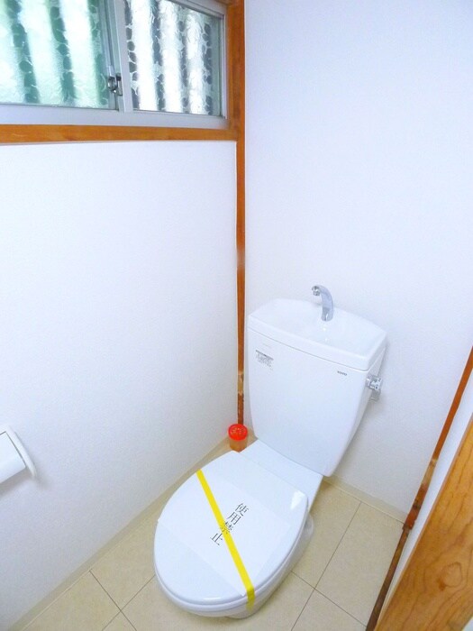物件内観写真15　(トイレ)