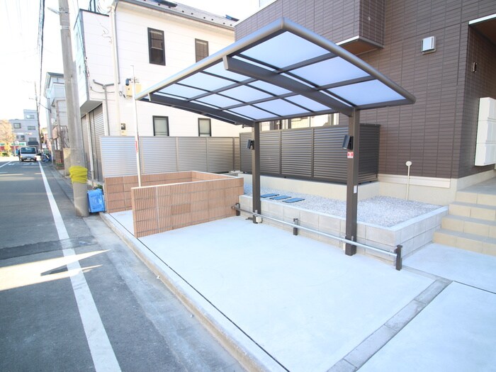 物件外観写真5　(駐輪場)