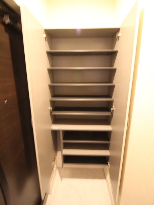 物件内観写真17　(靴箱)