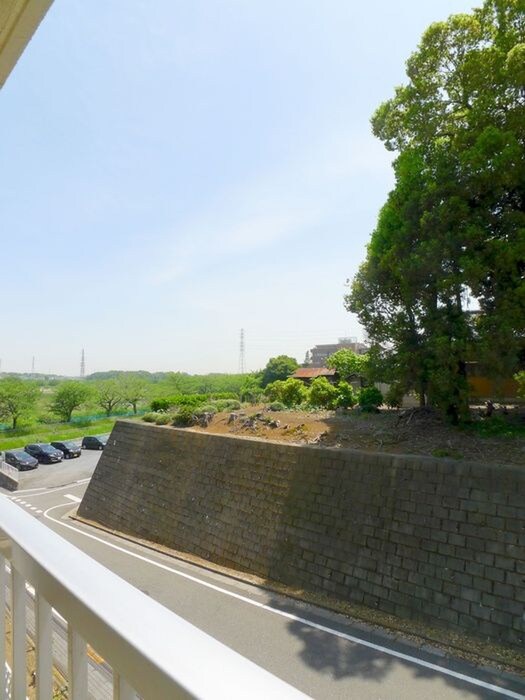 物件内観写真20　(室内からの展望)