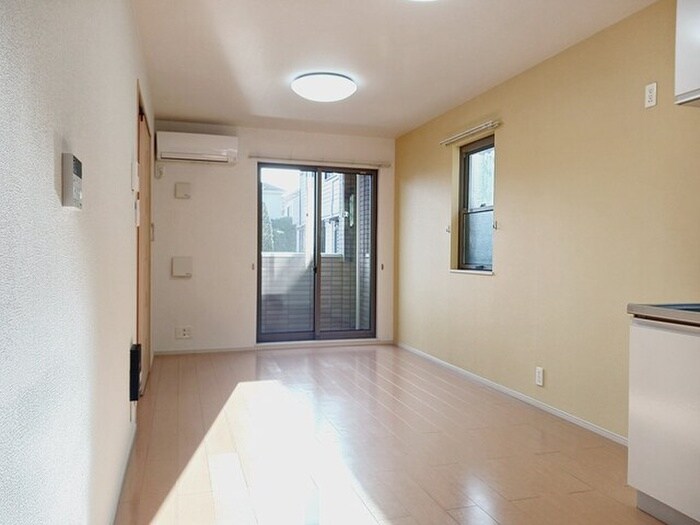 物件内観写真4　(居室)