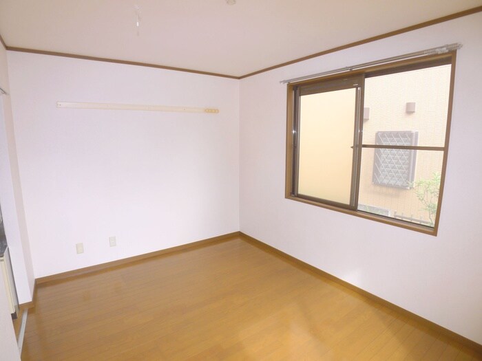物件内観写真9　(居室)