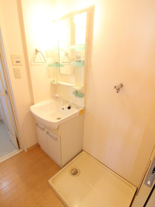 物件内観写真4　(洗面)