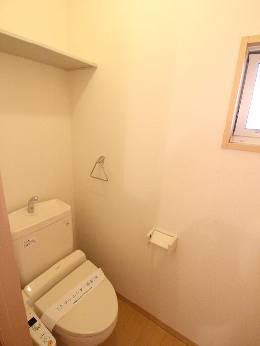 物件内観写真6　(トイレ)