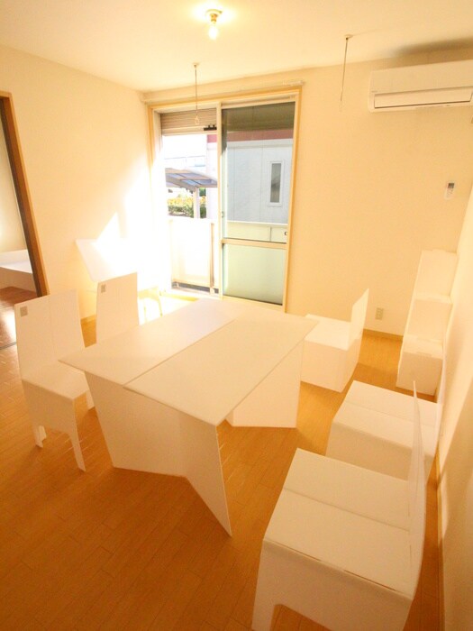 物件内観写真13　(居室)