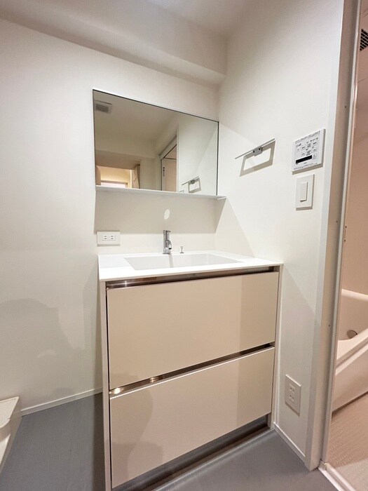 物件内観写真11　(洗面)