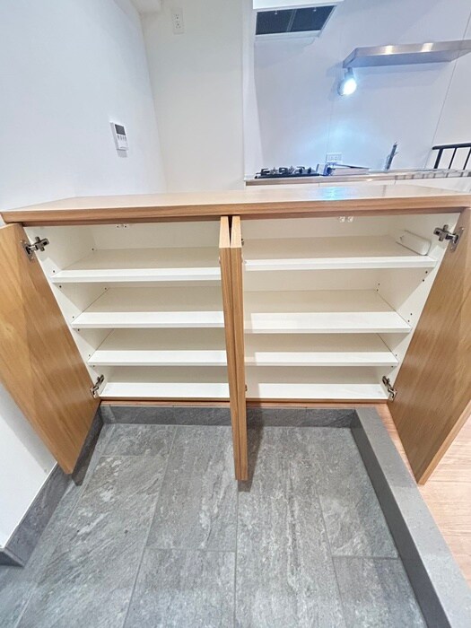 物件内観写真17　(靴箱)