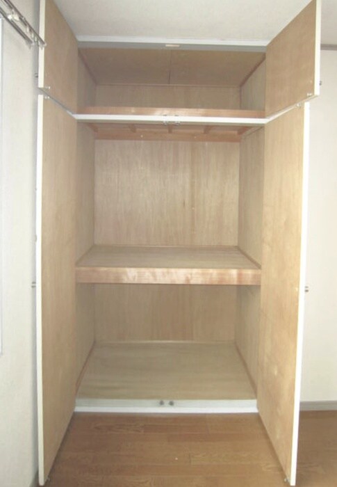 物件内観写真16　(収納)