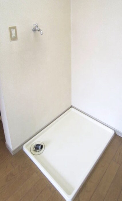 物件内観写真20　(洗濯機置場)