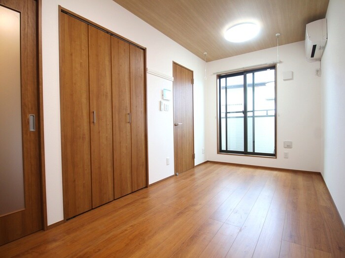 物件内観写真9　(居室)