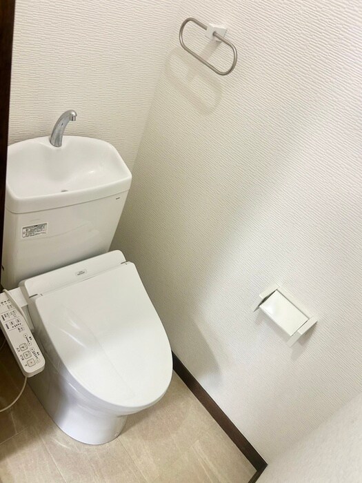 物件内観写真12　(トイレ)