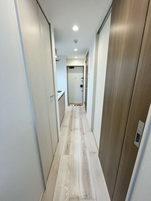 物件内観写真17　(廊下)