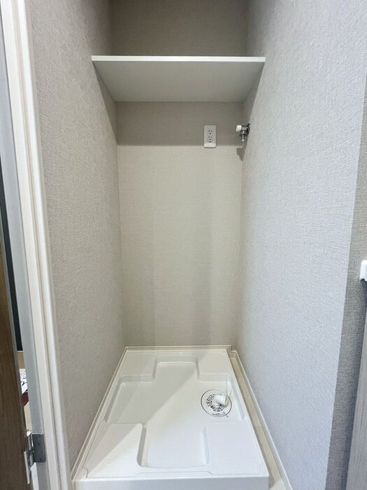 物件内観写真20　(洗濯機置場)