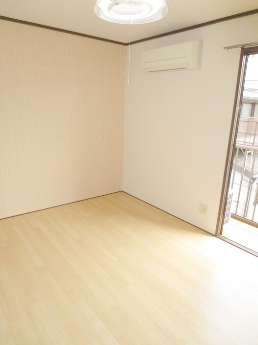 物件内観写真10　(居室)